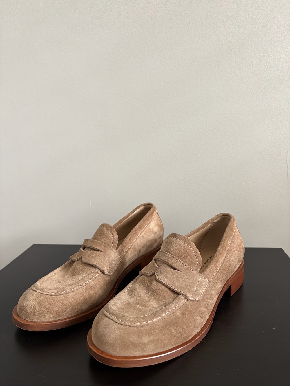 La Canadienne Classic Suede Penny Loafers in Taupe, Size 6.5